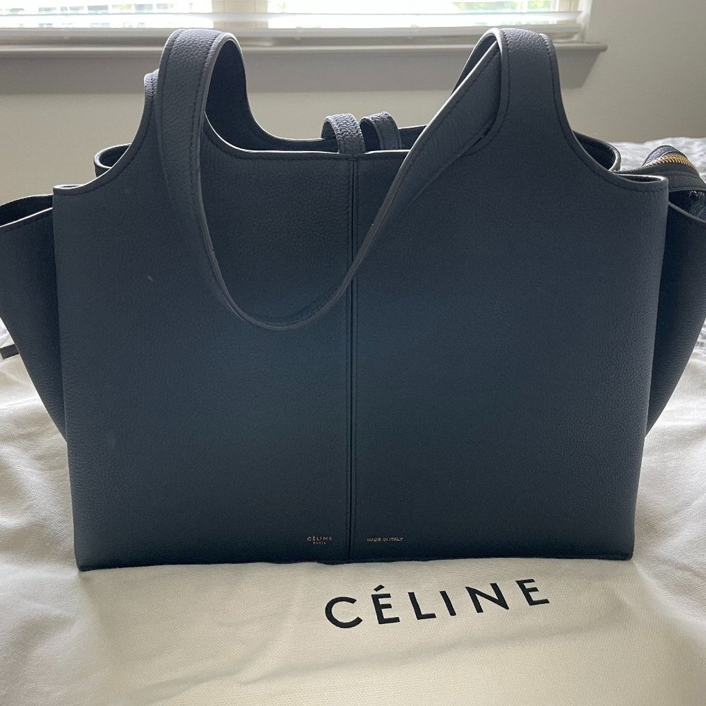 LIKE NEW Celine Trifold Deep Ocean/blue color - Picture 4 of 11